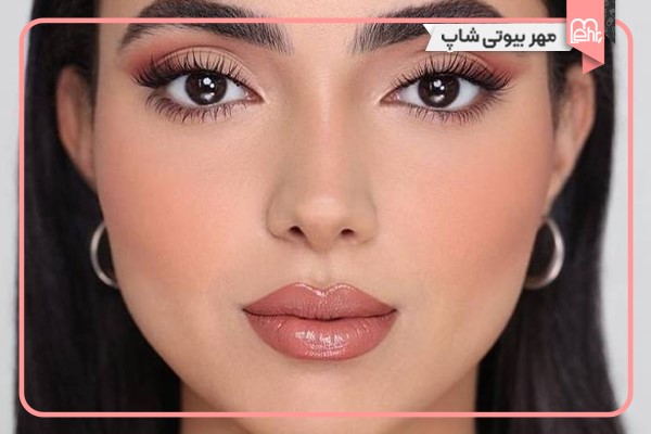 رنگ رژ آرایش روزانه