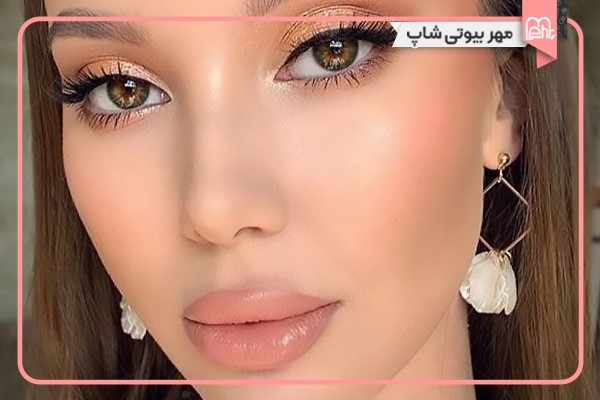 رنگ رژ آرایش رسمی