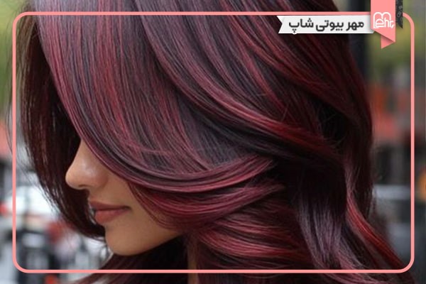 رنگ موی شرابی تیره برای پوست سبزه و چشمهای تیره بدون دکلره